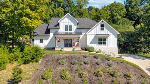 1445 Becky Dr, Johnson City, TN, 37601-4402 | Card Image