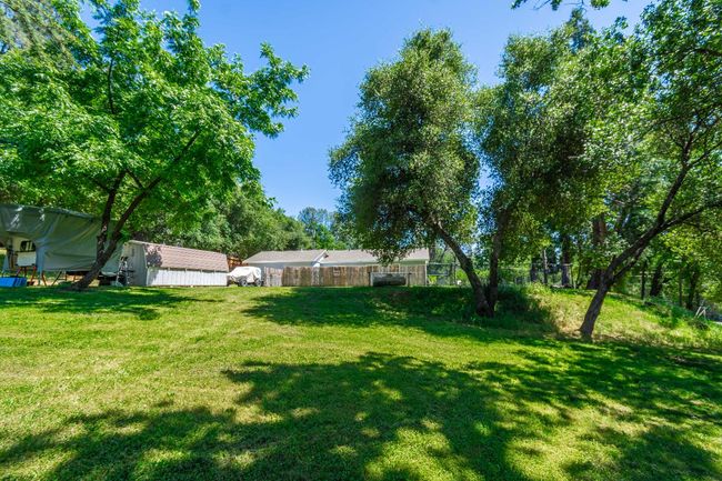 581 Crestview Dr, House other with 4 bedrooms, 1 bathrooms and null parking in Diamond Springs CA | Image 37