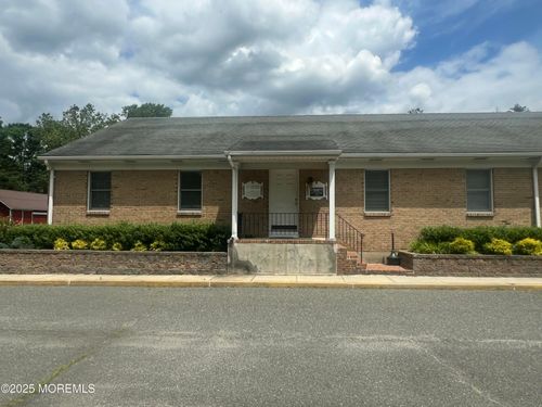 7-22 S Holmdel Rd, Holmdel, NJ, 07733-2613 | Card Image