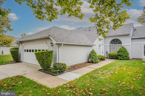644 A Nutley Dr, Monroe Twp, NJ, 08831-5247 | Card Image