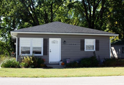 5224 W Center Street, Jasper, IN, 47546 | Card Image