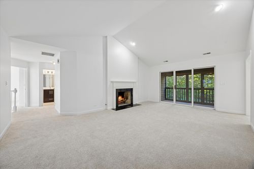 179 Foxborough Pl, Burr Ridge, IL, 60527-6481 | Card Image