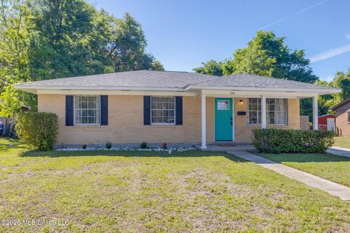 1004 Augustine Dr, Gulfport, MS, 39507-2721 | Card Image