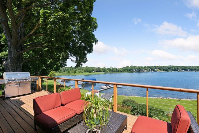 Plenty of room for grilling and multiple seating areas! | Image 6