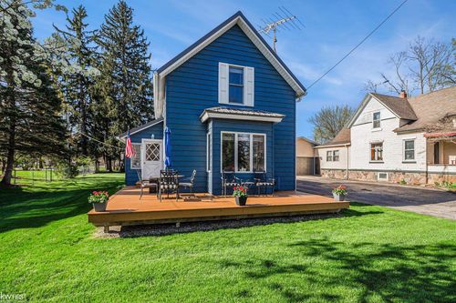 444 Schoolhouse St, Ortonville, MI, 48462-8601 | Card Image