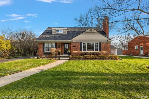 18851 Devonshire St, Beverly Hills, MI, 48025-4029 | Card Image