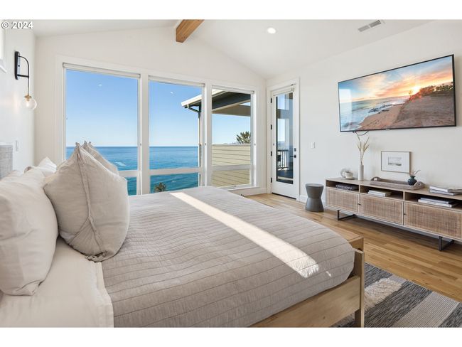54150 S Beach Rd, House other with 6 bedrooms, 7 bathrooms and 2 parking in Neskowin OR | Image 23