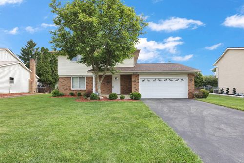 6930 Tanya Ter, Reynoldsburg, OH, 43068-1777 | Card Image