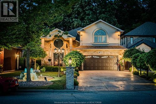 762 Newport Cres, Windsor, ON, N9E4Z5 | Card Image
