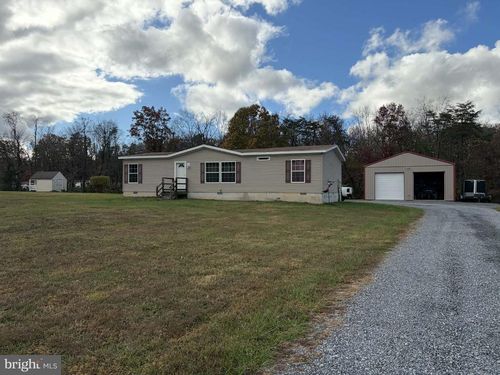 296 Pleasant Dale Dr, Augusta, WV, 26704-8122 | Card Image