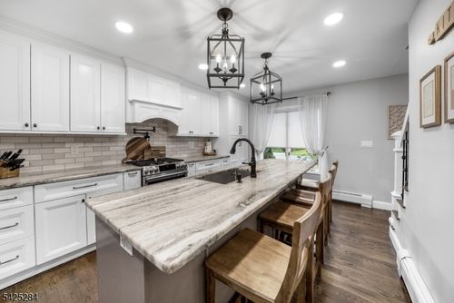 34 Cameron Ave, Pompton Plains, NJ, 07444-2005 | Card Image