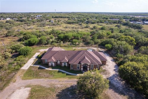 139 E County Road 2155, Kingsville, TX, 78363-9709 | Card Image