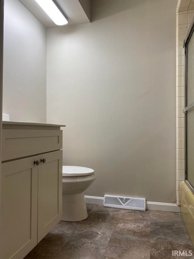 8760 E Schnellville Rd, House other with 4 bedrooms, 3 bathrooms and null parking in Birdseye IN | Image 28