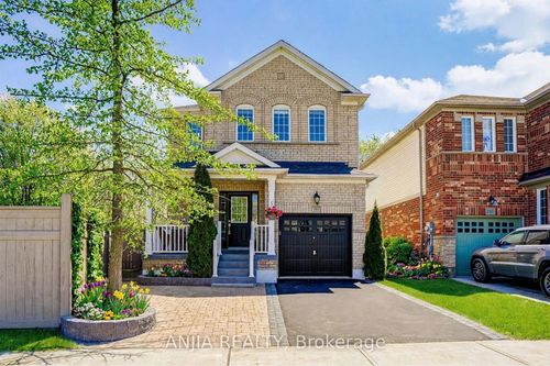 191 Reeves Way Blvd, Stouffville, ON, L4A0H8 | Card Image