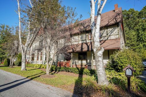 10 Carriage House Ln, Saratoga Springs, NY, 12866-1336 | Card Image
