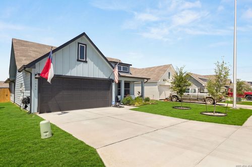 1666 Ruben Dr, New Braunfels, TX, 78130-0652 | Card Image
