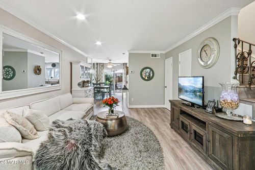 5352 Lake Lindero Dr, Agoura Hills, CA, 91301 | Card Image