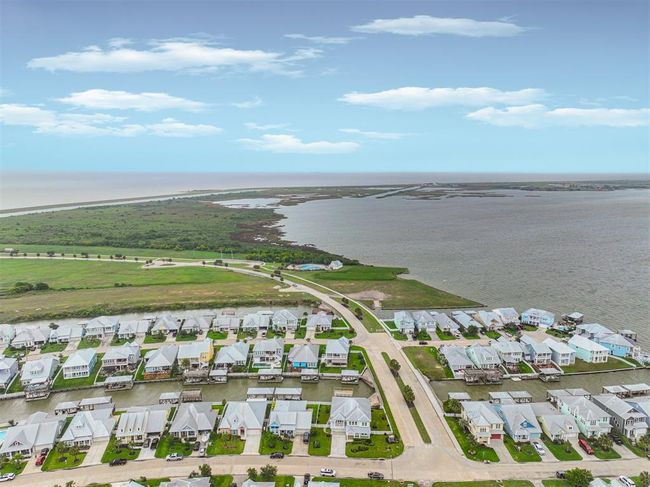 5101 Allen Cay Dr, House other with 4 bedrooms, 4 bathrooms and null parking in Texas City TX | Image 7