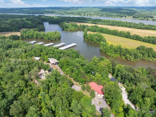 2768 Ridgeway Dr, Sugar Tree, TN, 38380-5030 | Card Image