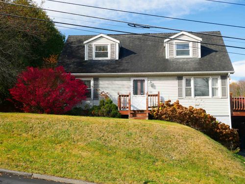 131 Berlin St, Barre, VT, 05641-5200 | Card Image