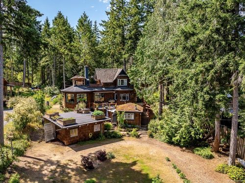 3160 Harwood Rd, Hornby Island, BC, V0R1Z0 | Card Image