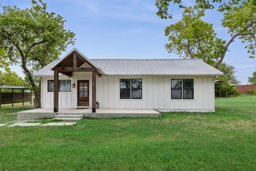 5530 Us Highway 90a W, Shiner, TX, 77984-6345 | Card Image