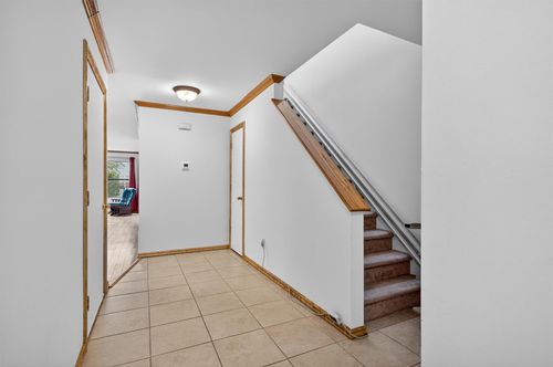 110 Deer Ct Dr, Middletown, NY, 10940-6863 | Card Image