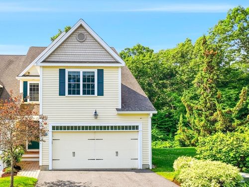 2-2 Trevor Ln, Hopkinton, MA, 01748-3227 | Card Image