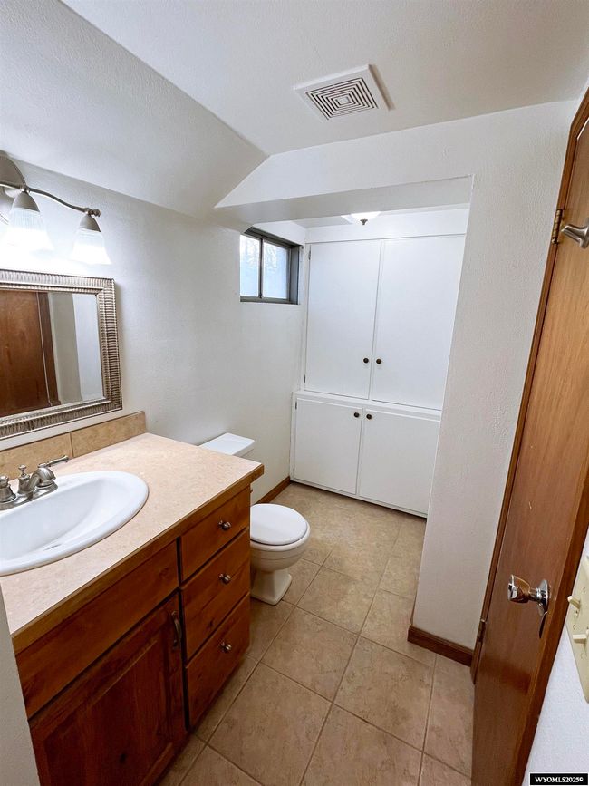204 N 7 Th St, House other with 5 bedrooms, 2 bathrooms and null parking in Saratoga WY | Image 23