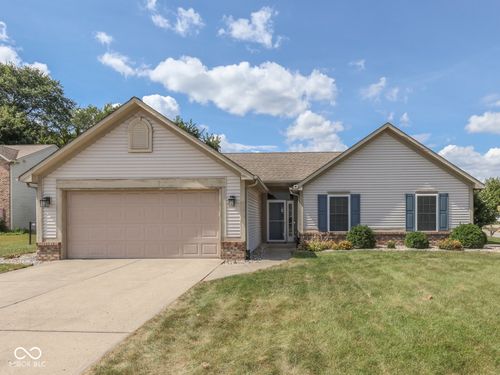 4944 Onslow Ct, Greenwood, IN, 46142-7507 | Card Image