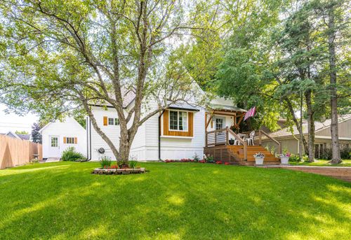 222 4th Ave, Two Harbors, MN, 55616-1404 | Card Image