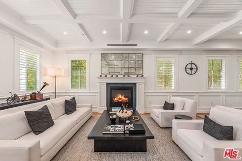 5235 Sylmar Ave, Sherman Oaks, CA, 91401-5611 | Card Image