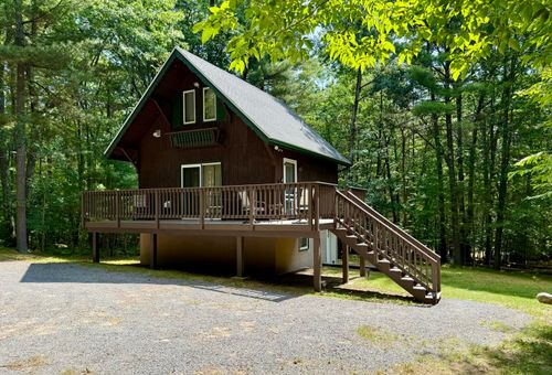4 Cedar St, Jay, NY, 12941-2316 | Card Image