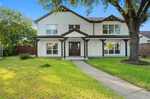 2101 Country Dell Dr, Garland, TX, 75040-4075 | Card Image