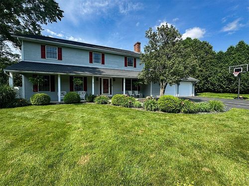 17 Elmwood Dr, Rutland, VT, 05701-4639 | Card Image
