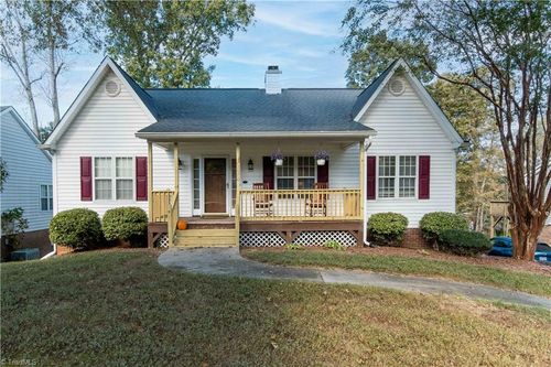 5070 Windsbury Ridge Rd, Clemmons, NC, 27012-7157 | Card Image