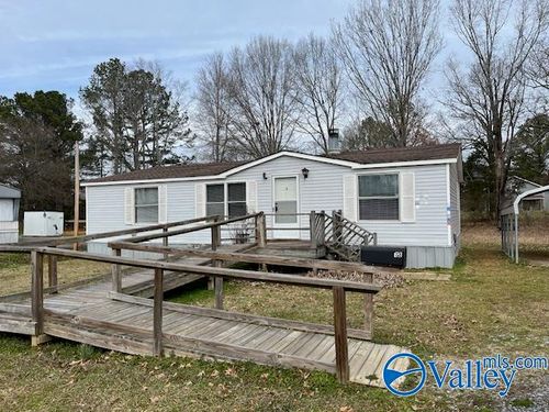 73 Lisa Ln, Scottsboro, AL, 35769-7360 | Card Image