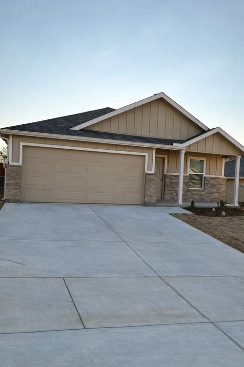 1808 Pentro Pkwy, Providence Village, TX, 76227-6467 | Card Image