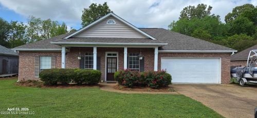 188 Oak Grove Dr, Brandon, MS, 39047-6805 | Card Image