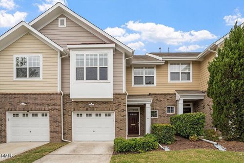 9135 Wooden Rd, Raleigh, NC, 27617-8202 | Card Image