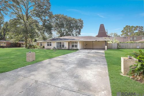 9820 Van Dr, Baton Rouge, LA, 70815-4565 | Card Image