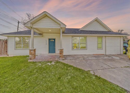 7954 Glen Vista St, Houston, TX, 77061-2332 | Card Image