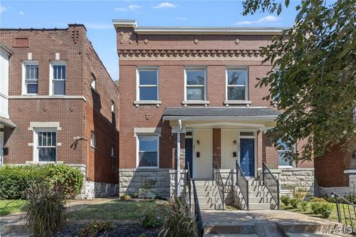 2911 Sidney St, Saint Louis, MO, 63104-1743 | Card Image