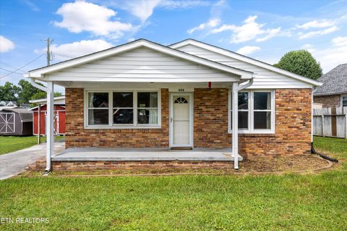 335 S Fowler St, Clinton, TN, 37716-4439 | Card Image