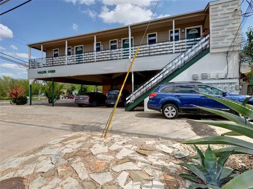 apt-204-225 W North Loop Blvd, Austin, TX, 78751-1941 | Card Image
