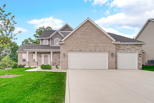 772 Cirque Dr, Crown Point, IN, 46307 | Card Image
