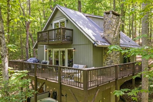 216 Saddle Ln, Deep Gap, NC, 28618-9314 | Card Image