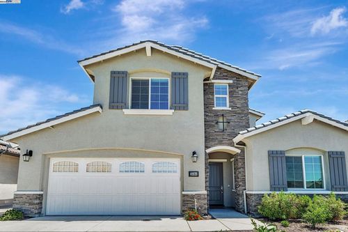 2464 Dilip Dr, Manteca, CA, 95337-2100 | Card Image