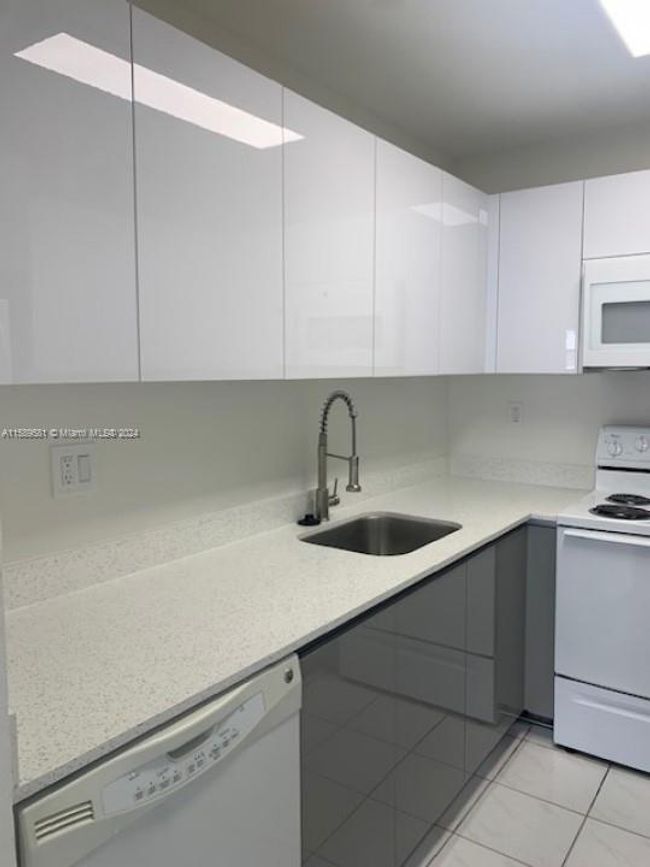 205 - 1101 Sw 122nd Ave, Condo with 2 bedrooms, 2 bathrooms and null parking in Miami FL | Image 6