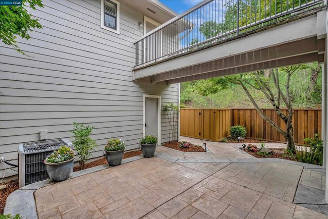 1056 Camino Verde Cir, Townhouse with 3 bedrooms, 4 bathrooms and 2 parking in Walnut Creek CA | Image 10